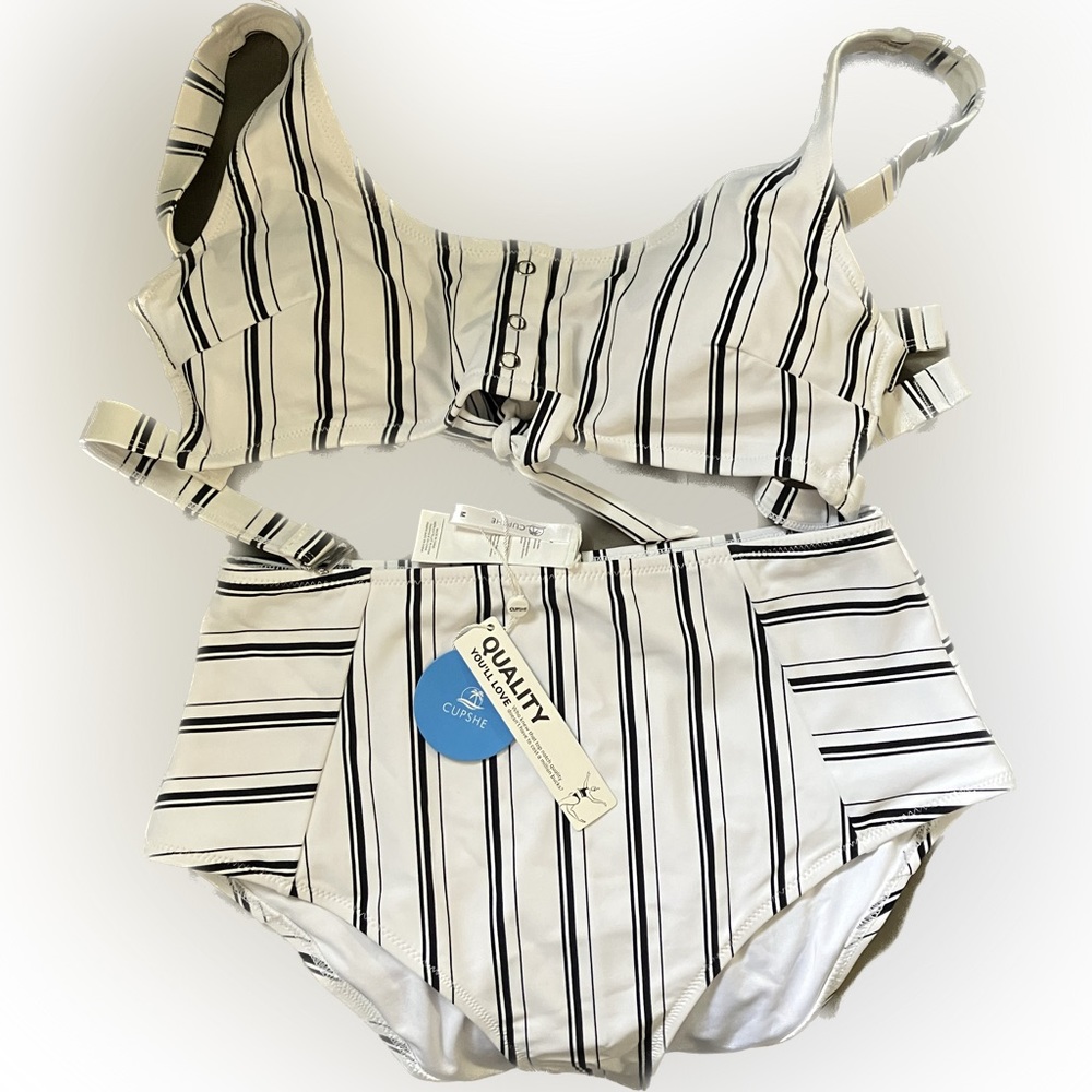 NWT BLACK AND WHITE SWIM SUIT